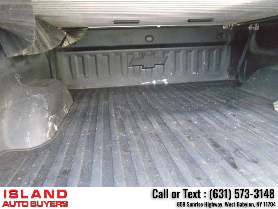 Used Chevrolet Silverado 1500 LTZ Z71 4x4 4dr Crew Cab 5.8 ft. SB 2017 | Island Auto Buyers. West Babylon, New York Used Chevrolet Silverado 1500 LTZ Z71 4x4 4dr Crew Cab 5.8 ft. SB 2017 | Island Auto Buyers. West Babylon, New York
