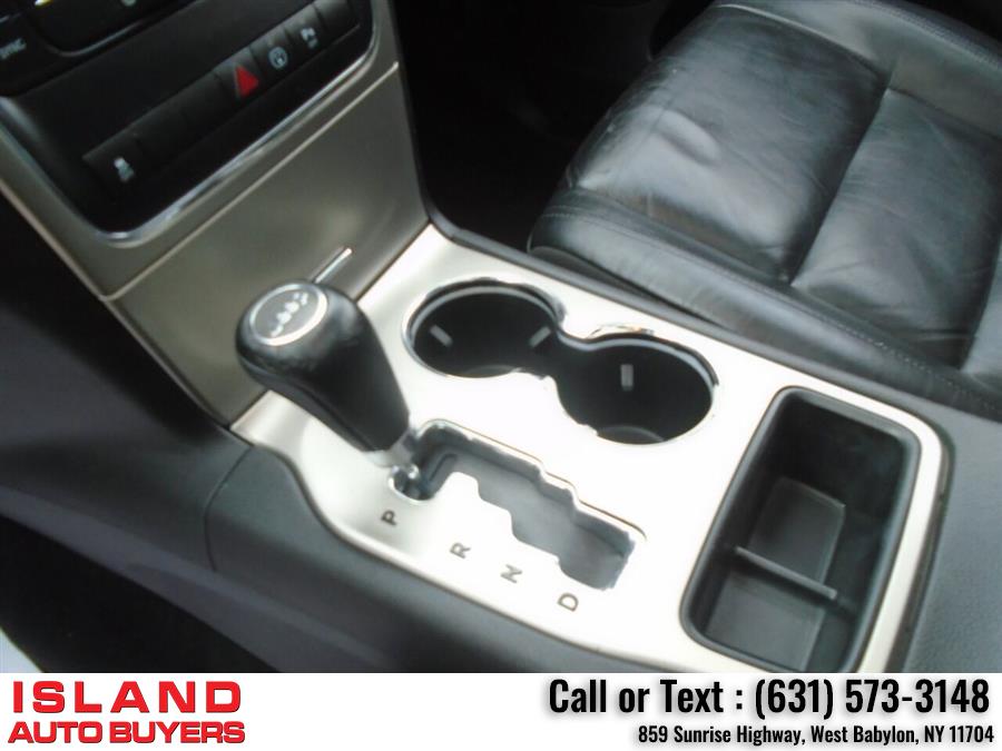 Used Jeep Grand Cherokee Laredo 4x4 4dr SUV 2013 | Island Auto Buyers. West Babylon, New York Used Jeep Grand Cherokee Laredo 4x4 4dr SUV 2013 | Island Auto Buyers. West Babylon, New York