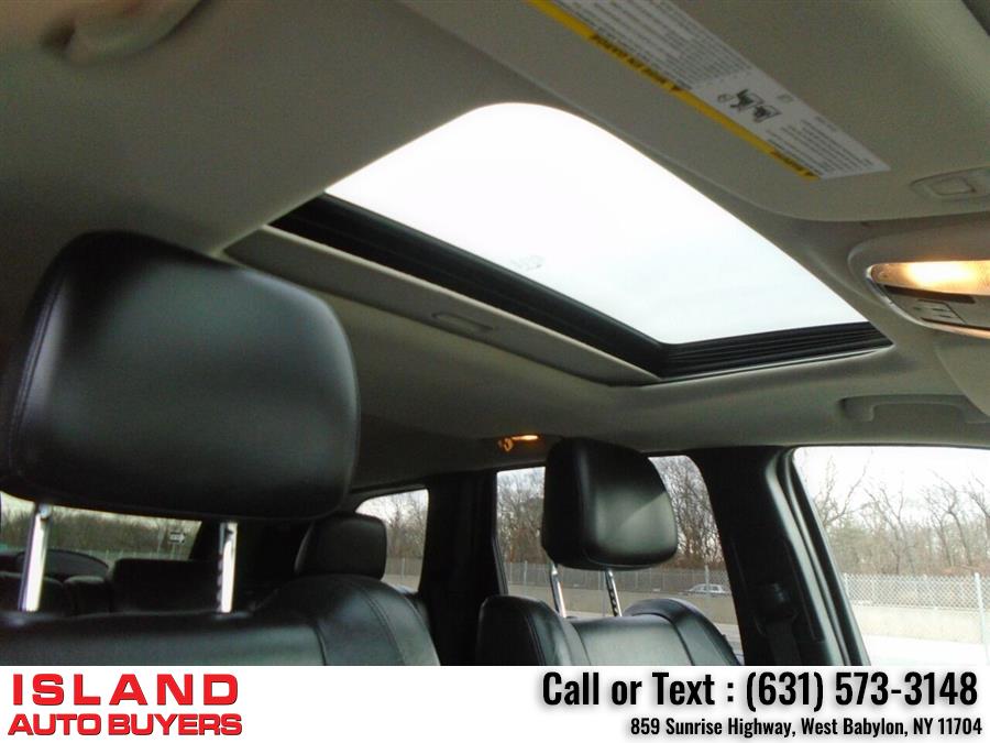 Used Jeep Grand Cherokee Laredo 4x4 4dr SUV 2013 | Island Auto Buyers. West Babylon, New York Used Jeep Grand Cherokee Laredo 4x4 4dr SUV 2013 | Island Auto Buyers. West Babylon, New York