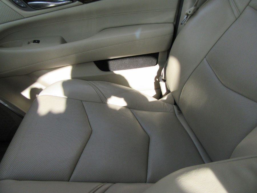 2015 Cadillac Escalade 4WD 4dr Luxury, available for sale in Little Ferry, New Jersey | Royalty Auto Sales. Little Ferry, New Jersey 2015 Cadillac Escalade 4WD 4dr Luxury, available for sale in Little Ferry, New Jersey | Royalty Auto Sales. Little Ferry, New Jersey