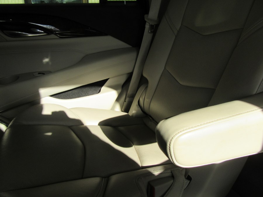 2015 Cadillac Escalade 4WD 4dr Luxury, available for sale in Little Ferry, New Jersey | Royalty Auto Sales. Little Ferry, New Jersey 2015 Cadillac Escalade 4WD 4dr Luxury, available for sale in Little Ferry, New Jersey | Royalty Auto Sales. Little Ferry, New Jersey