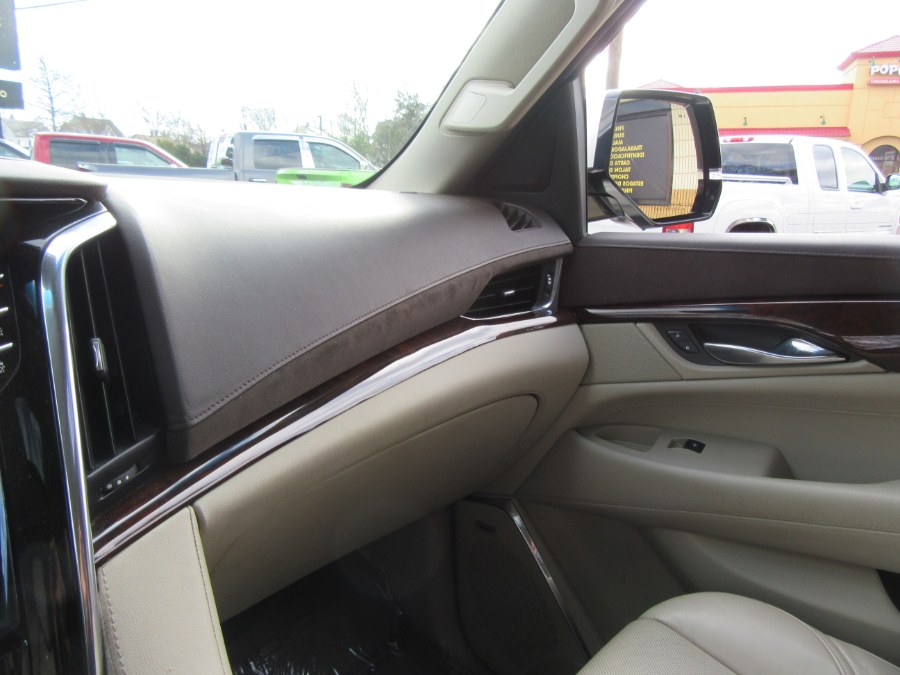 2015 Cadillac Escalade 4WD 4dr Luxury, available for sale in Little Ferry, New Jersey | Royalty Auto Sales. Little Ferry, New Jersey 2015 Cadillac Escalade 4WD 4dr Luxury, available for sale in Little Ferry, New Jersey | Royalty Auto Sales. Little Ferry, New Jersey