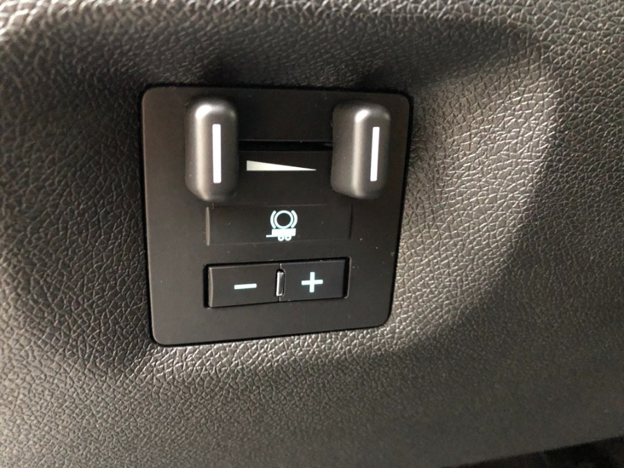 2013 GMC Sierra 1500 4WD Crew Cab 143.5" SLE, available for sale in Bristol, Connecticut | Bristol Auto Center LLC. Bristol, Connecticut 2013 GMC Sierra 1500 4WD Crew Cab 143.5" SLE, available for sale in Bristol, Connecticut | Bristol Auto Center LLC. Bristol, Connecticut