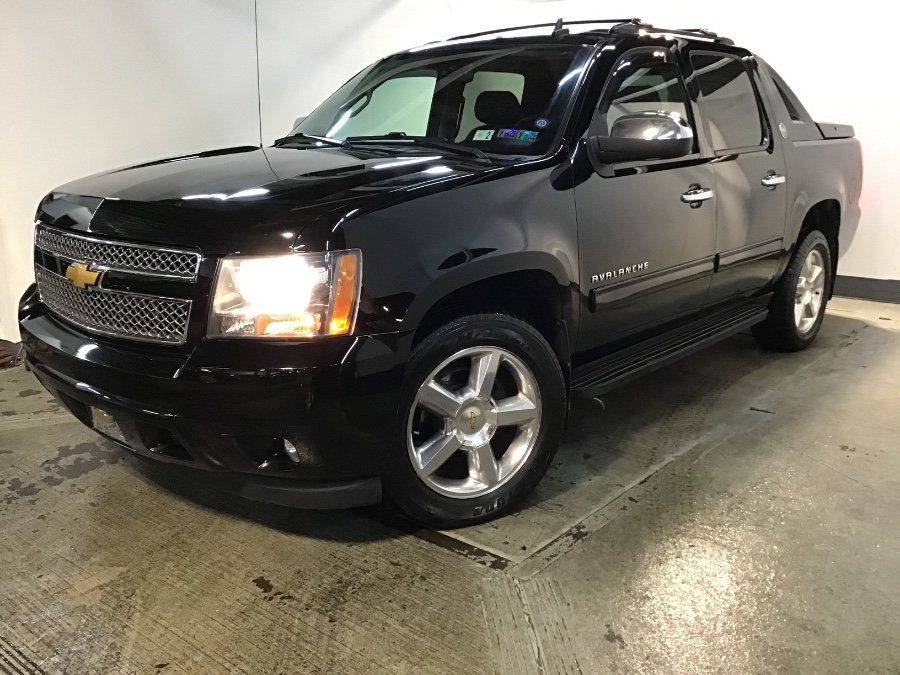 Used Chevrolet Avalanche 4WD Crew Cab LT 2013 | European Auto Expo. Lodi, New Jersey Used Chevrolet Avalanche 4WD Crew Cab LT 2013 | European Auto Expo. Lodi, New Jersey