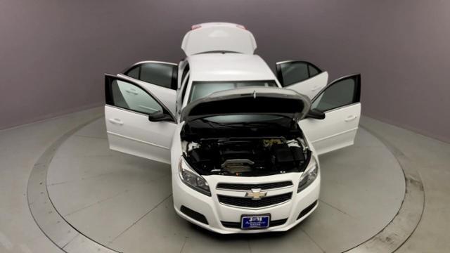 2013 Chevrolet Malibu 4dr Sdn LS w/1LS, available for sale in Naugatuck, Connecticut | J&M Automotive Sls&Svc LLC. Naugatuck, Connecticut 2013 Chevrolet Malibu 4dr Sdn LS w/1LS, available for sale in Naugatuck, Connecticut | J&M Automotive Sls&Svc LLC. Naugatuck, Connecticut