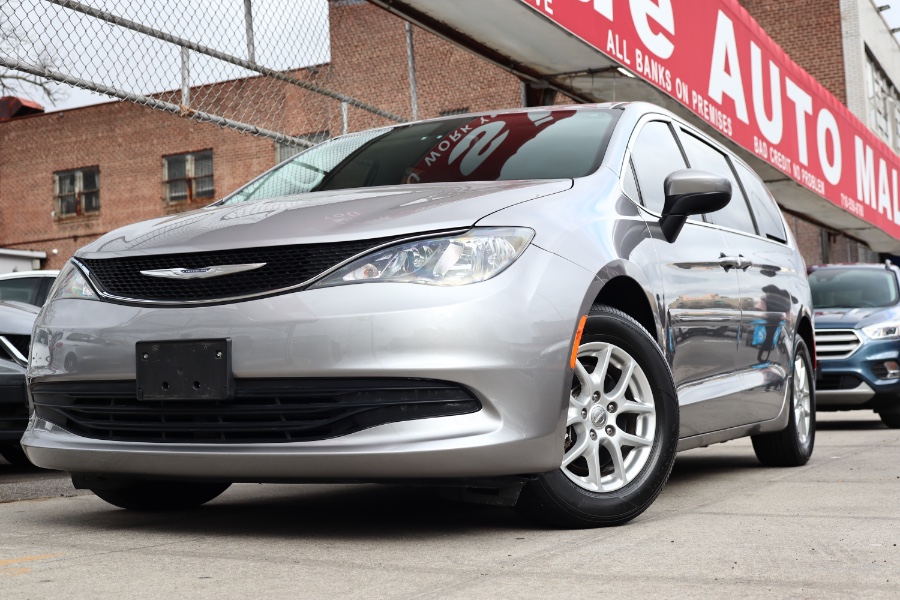 Used Chrysler Pacifica LX FWD 2017 | Hillside Auto Mall Inc.. Jamaica, New York Used Chrysler Pacifica LX FWD 2017 | Hillside Auto Mall Inc.. Jamaica, New York