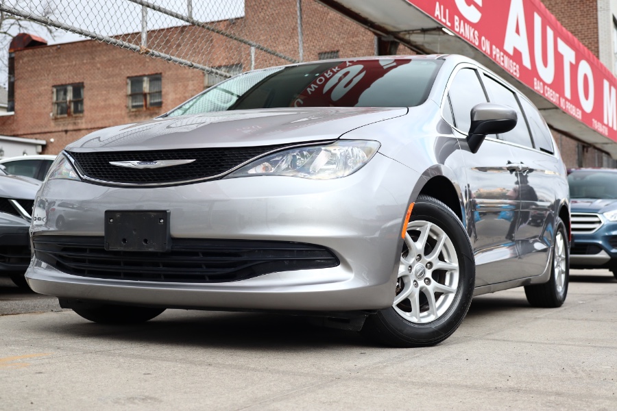 Used Chrysler Pacifica LX FWD 2017 | Hillside Auto Mall Inc.. Jamaica, New York Used Chrysler Pacifica LX FWD 2017 | Hillside Auto Mall Inc.. Jamaica, New York