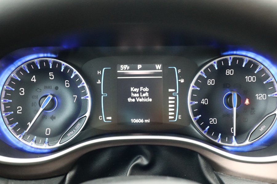 Used Chrysler Pacifica LX FWD 2017 | Hillside Auto Mall Inc.. Jamaica, New York Used Chrysler Pacifica LX FWD 2017 | Hillside Auto Mall Inc.. Jamaica, New York