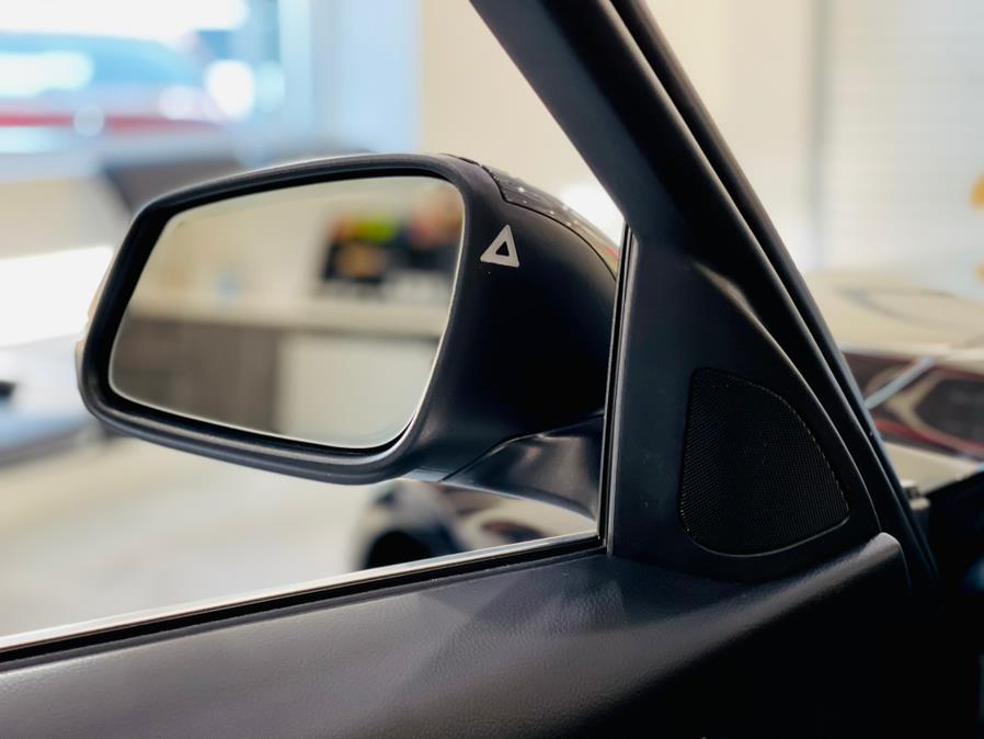 2018 BMW 3 Series 330i xDrive Sedan South Africa, available for sale in Franklin Square, New York | Luxury Motor Club. Franklin Square, New York 2018 BMW 3 Series 330i xDrive Sedan South Africa, available for sale in Franklin Square, New York | Luxury Motor Club. Franklin Square, New York