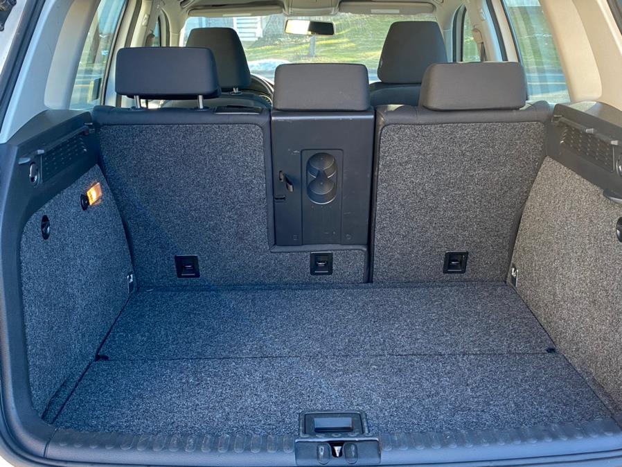 Used Volkswagen Tiguan AWD 4dr SEL 2010 | Lava Motors 2 Inc. Canton, Connecticut Used Volkswagen Tiguan AWD 4dr SEL 2010 | Lava Motors 2 Inc. Canton, Connecticut