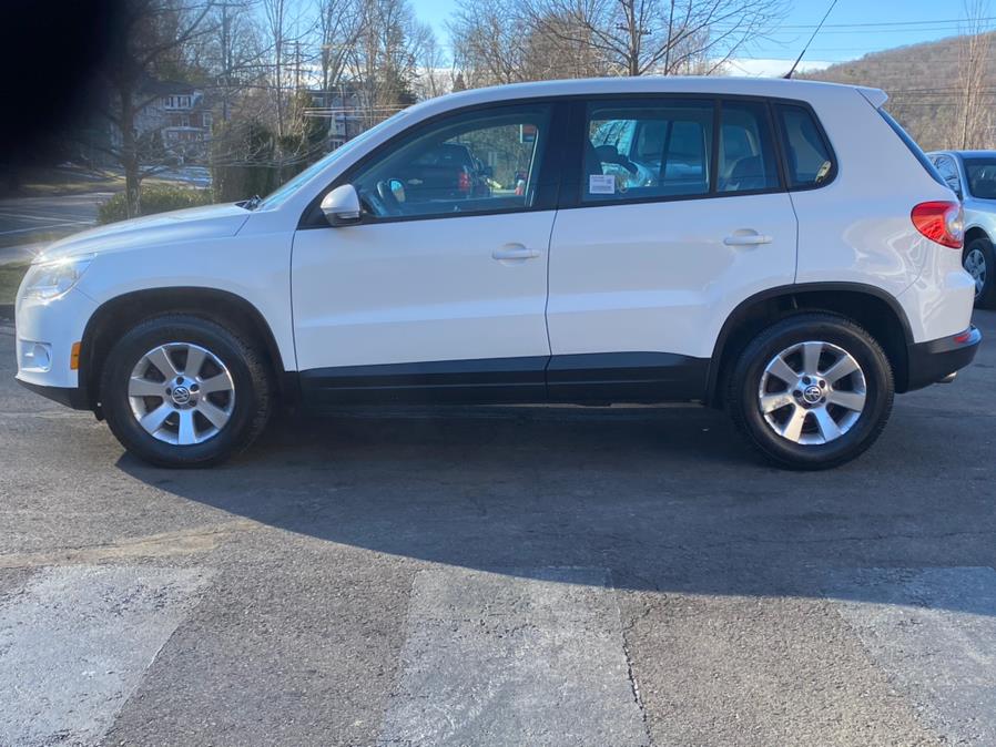 Used Volkswagen Tiguan AWD 4dr SEL 2010 | Lava Motors 2 Inc. Canton, Connecticut Used Volkswagen Tiguan AWD 4dr SEL 2010 | Lava Motors 2 Inc. Canton, Connecticut