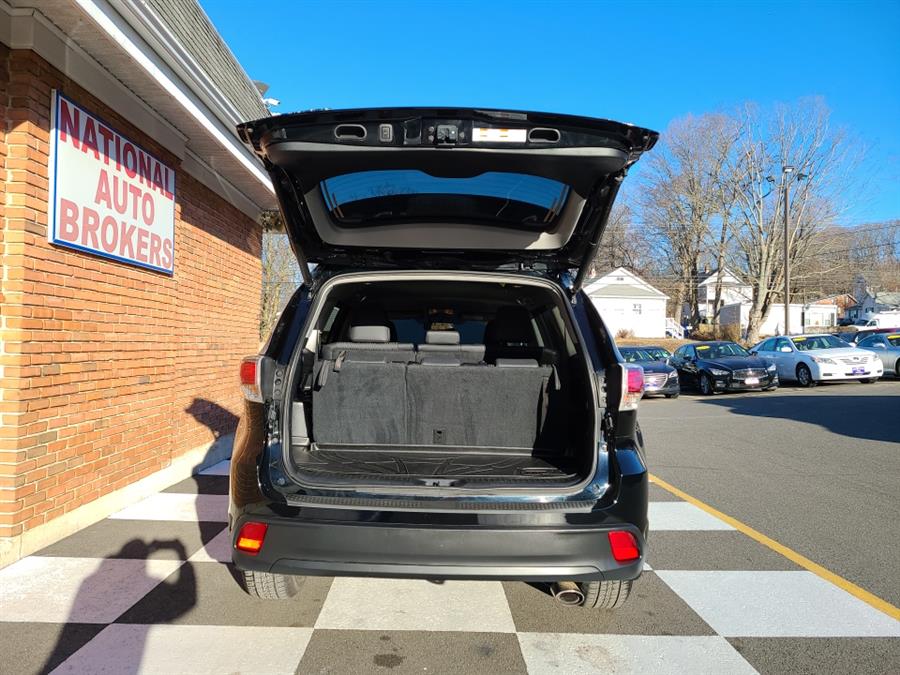 2015 Toyota Highlander AWD 4dr V6 LE, available for sale in Waterbury, Connecticut | National Auto Brokers, Inc.. Waterbury, Connecticut 2015 Toyota Highlander AWD 4dr V6 LE, available for sale in Waterbury, Connecticut | National Auto Brokers, Inc.. Waterbury, Connecticut