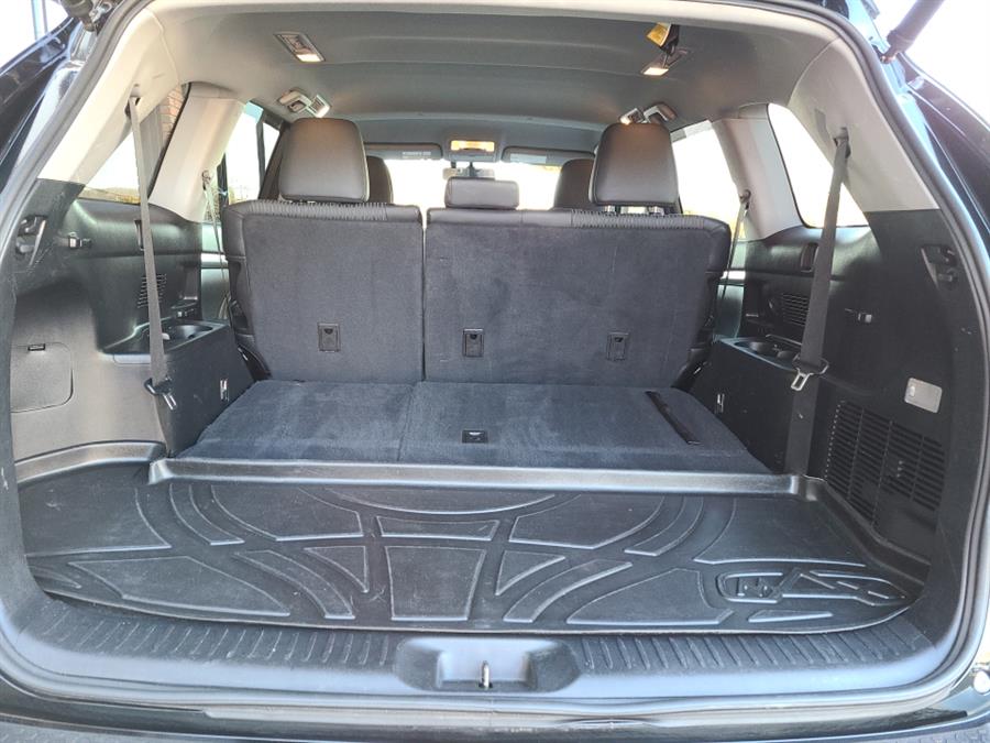 2015 Toyota Highlander AWD 4dr V6 LE, available for sale in Waterbury, Connecticut | National Auto Brokers, Inc.. Waterbury, Connecticut 2015 Toyota Highlander AWD 4dr V6 LE, available for sale in Waterbury, Connecticut | National Auto Brokers, Inc.. Waterbury, Connecticut