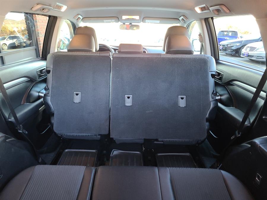 2015 Toyota Highlander AWD 4dr V6 LE, available for sale in Waterbury, Connecticut | National Auto Brokers, Inc.. Waterbury, Connecticut 2015 Toyota Highlander AWD 4dr V6 LE, available for sale in Waterbury, Connecticut | National Auto Brokers, Inc.. Waterbury, Connecticut