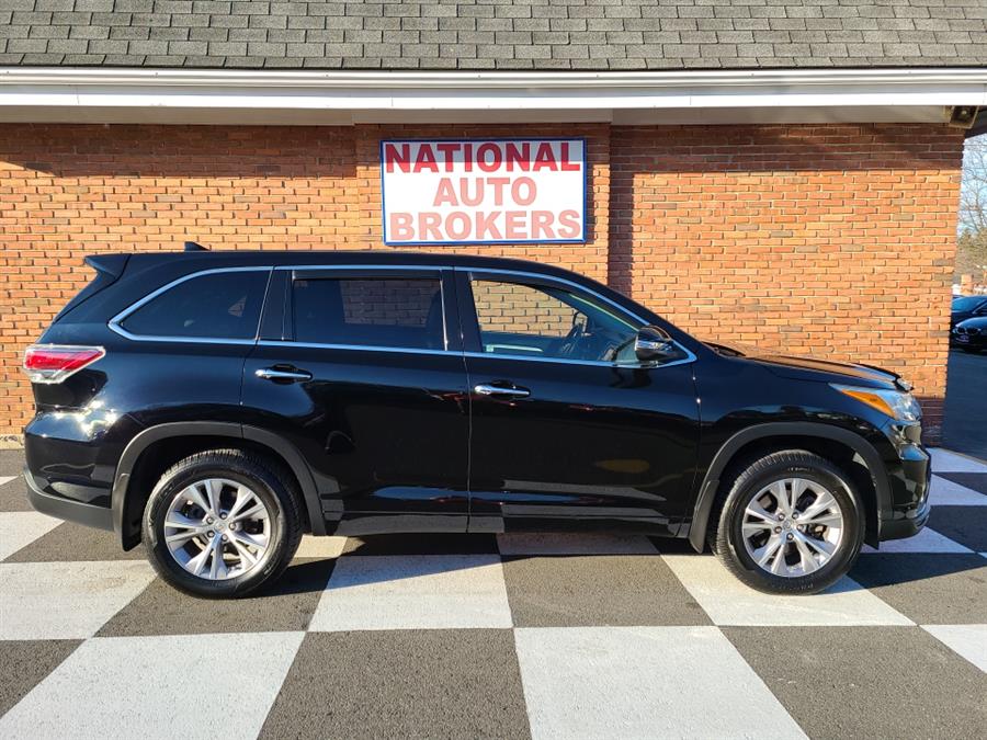 2015 Toyota Highlander AWD 4dr V6 LE, available for sale in Waterbury, Connecticut | National Auto Brokers, Inc.. Waterbury, Connecticut 2015 Toyota Highlander AWD 4dr V6 LE, available for sale in Waterbury, Connecticut | National Auto Brokers, Inc.. Waterbury, Connecticut