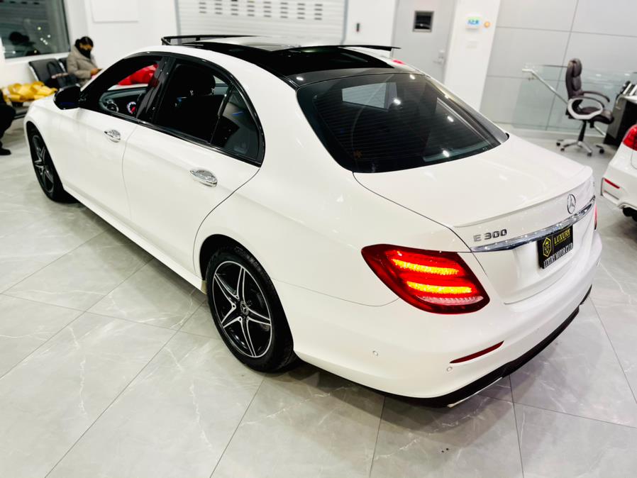 Used Mercedes-Benz E-Class E 300 4MATIC Sedan 2018 | Luxury Motor Club. Franklin Square, New York Used Mercedes-Benz E-Class E 300 4MATIC Sedan 2018 | Luxury Motor Club. Franklin Square, New York