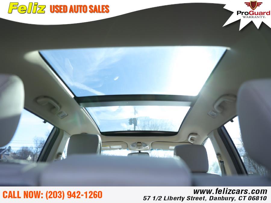 2014 Hyundai Santa Fe Sport AWD 4dr 2.4, available for sale in Danbury, Connecticut | Feliz Used Auto Sales. Danbury, Connecticut 2014 Hyundai Santa Fe Sport AWD 4dr 2.4, available for sale in Danbury, Connecticut | Feliz Used Auto Sales. Danbury, Connecticut