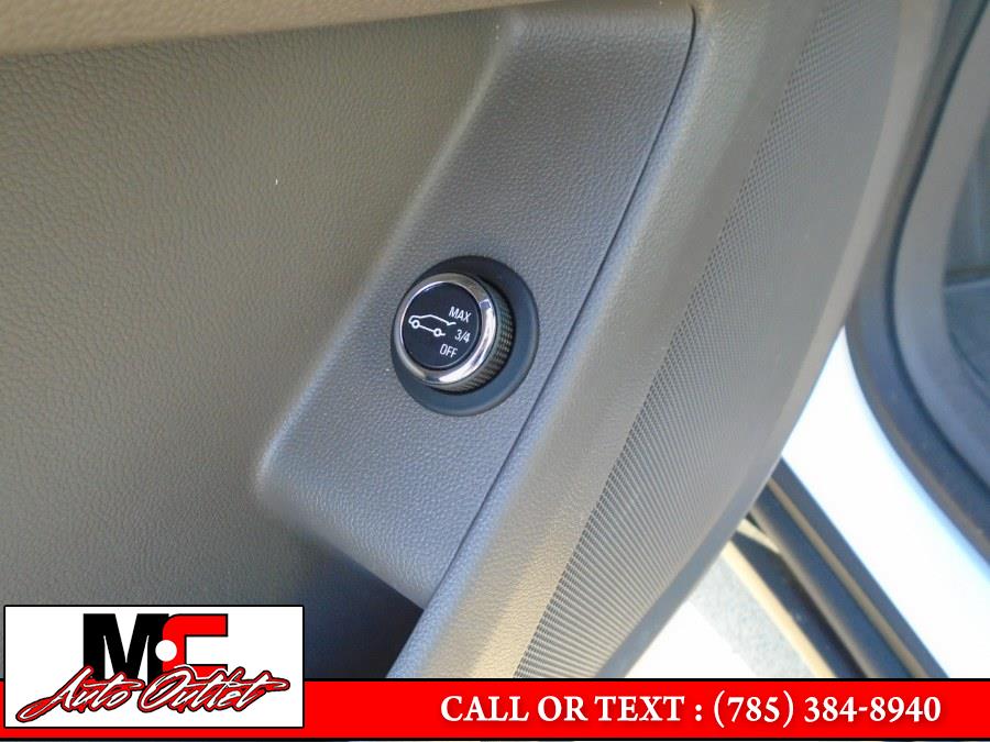 2018 Chevrolet Traverse FWD 4dr LT Cloth w/1LT, available for sale in Colby, Kansas | M C Auto Outlet Inc. Colby, Kansas 2018 Chevrolet Traverse FWD 4dr LT Cloth w/1LT, available for sale in Colby, Kansas | M C Auto Outlet Inc. Colby, Kansas
