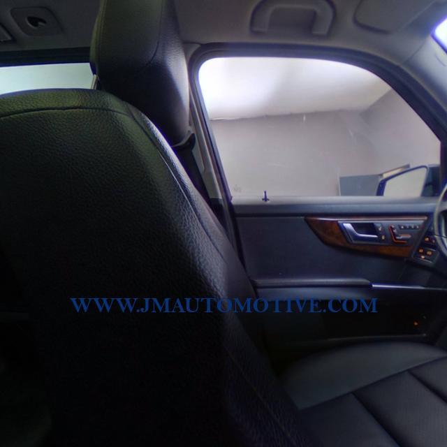 2013 Mercedes-benz Glk-class 4MATIC 4dr GLK 350, available for sale in Naugatuck, Connecticut | J&M Automotive Sls&Svc LLC. Naugatuck, Connecticut 2013 Mercedes-benz Glk-class 4MATIC 4dr GLK 350, available for sale in Naugatuck, Connecticut | J&M Automotive Sls&Svc LLC. Naugatuck, Connecticut
