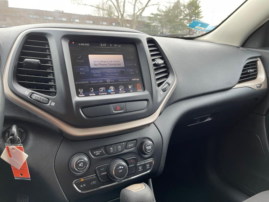 2016 Jeep Cherokee 4WD 4dr Latitude, available for sale in Merrimack, New Hampshire | Merrimack Autosport. Merrimack, New Hampshire 2016 Jeep Cherokee 4WD 4dr Latitude, available for sale in Merrimack, New Hampshire | Merrimack Autosport. Merrimack, New Hampshire
