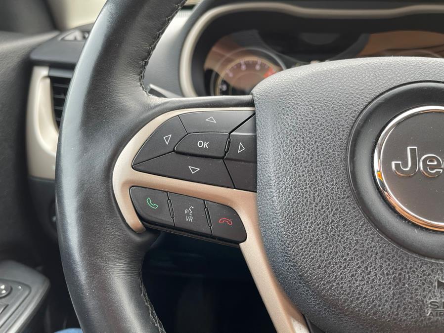 2016 Jeep Cherokee 4WD 4dr Latitude, available for sale in Merrimack, New Hampshire | Merrimack Autosport. Merrimack, New Hampshire 2016 Jeep Cherokee 4WD 4dr Latitude, available for sale in Merrimack, New Hampshire | Merrimack Autosport. Merrimack, New Hampshire
