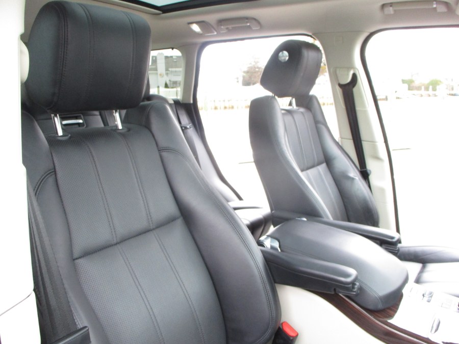 2014 Land Rover Range Rover 4WD 4dr HSE, available for sale in Massapequa, New York | South Shore Auto Brokers & Sales. Massapequa, New York 2014 Land Rover Range Rover 4WD 4dr HSE, available for sale in Massapequa, New York | South Shore Auto Brokers & Sales. Massapequa, New York