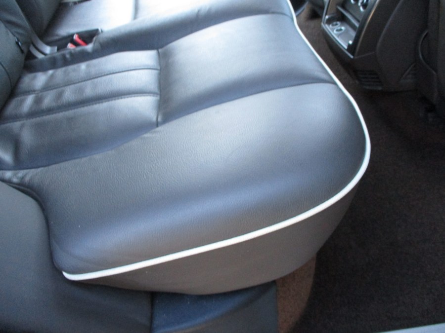 2012 Land Rover Range Rover 4WD 4dr HSE, available for sale in Massapequa, New York | South Shore Auto Brokers & Sales. Massapequa, New York 2012 Land Rover Range Rover 4WD 4dr HSE, available for sale in Massapequa, New York | South Shore Auto Brokers & Sales. Massapequa, New York