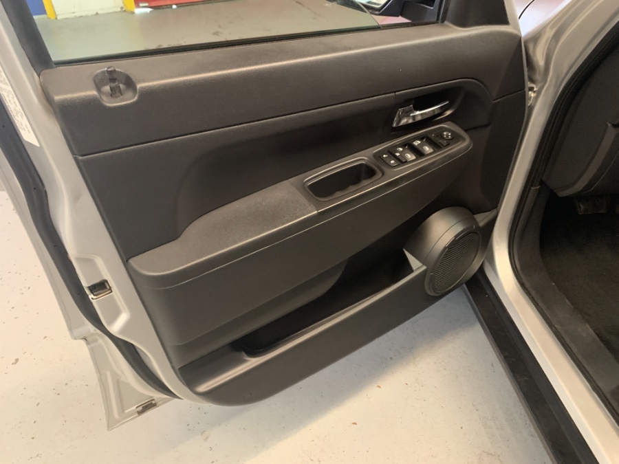 2011 Jeep Liberty 4WD 4dr Sport, available for sale in West Babylon , New York | MP Motors Inc. West Babylon , New York 2011 Jeep Liberty 4WD 4dr Sport, available for sale in West Babylon , New York | MP Motors Inc. West Babylon , New York
