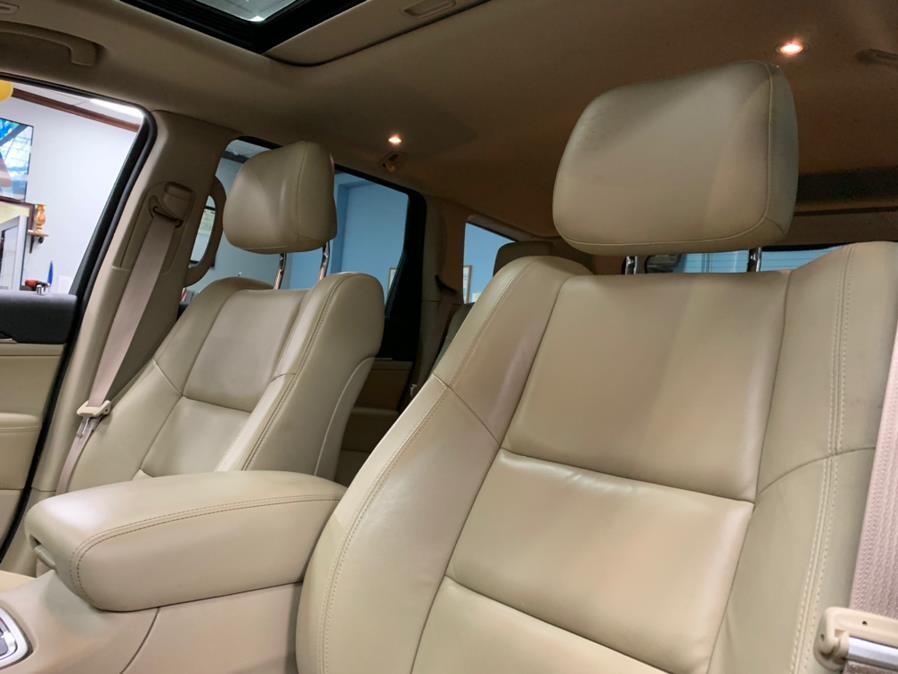 2017 Jeep Limited Grand Cherokee Limited 4x4, available for sale in Inwood, New York | 5 Towns Drive. Inwood, New York 2017 Jeep Limited Grand Cherokee Limited 4x4, available for sale in Inwood, New York | 5 Towns Drive. Inwood, New York