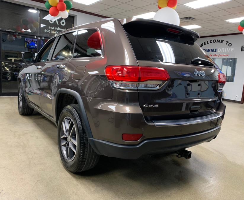 2017 Jeep Limited Grand Cherokee Limited 4x4, available for sale in Inwood, New York | 5 Towns Drive. Inwood, New York 2017 Jeep Limited Grand Cherokee Limited 4x4, available for sale in Inwood, New York | 5 Towns Drive. Inwood, New York