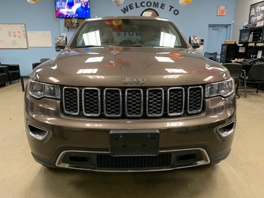 2017 Jeep Limited Grand Cherokee Limited 4x4, available for sale in Inwood, New York | 5 Towns Drive. Inwood, New York 2017 Jeep Limited Grand Cherokee Limited 4x4, available for sale in Inwood, New York | 5 Towns Drive. Inwood, New York