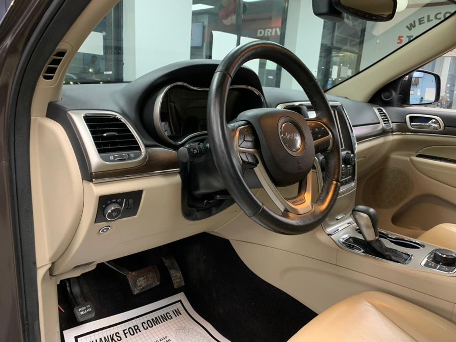 2017 Jeep Limited Grand Cherokee Limited 4x4, available for sale in Inwood, New York | 5 Towns Drive. Inwood, New York 2017 Jeep Limited Grand Cherokee Limited 4x4, available for sale in Inwood, New York | 5 Towns Drive. Inwood, New York