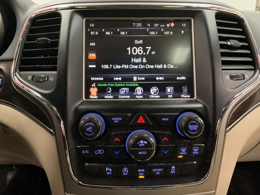 2017 Jeep Limited Grand Cherokee Limited 4x4, available for sale in Inwood, New York | 5 Towns Drive. Inwood, New York 2017 Jeep Limited Grand Cherokee Limited 4x4, available for sale in Inwood, New York | 5 Towns Drive. Inwood, New York