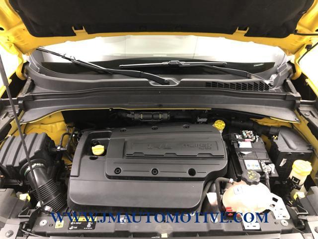 2016 Jeep Renegade 4WD 4dr Latitude, available for sale in Naugatuck, Connecticut | J&M Automotive Sls&Svc LLC. Naugatuck, Connecticut 2016 Jeep Renegade 4WD 4dr Latitude, available for sale in Naugatuck, Connecticut | J&M Automotive Sls&Svc LLC. Naugatuck, Connecticut