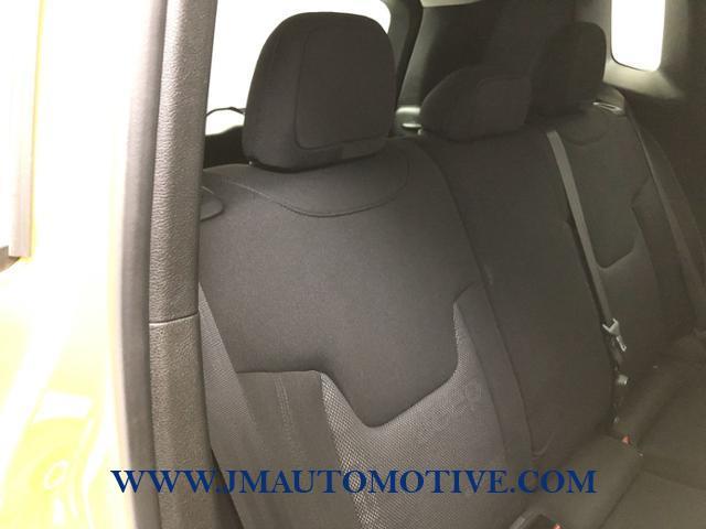 2016 Jeep Renegade 4WD 4dr Latitude, available for sale in Naugatuck, Connecticut | J&M Automotive Sls&Svc LLC. Naugatuck, Connecticut 2016 Jeep Renegade 4WD 4dr Latitude, available for sale in Naugatuck, Connecticut | J&M Automotive Sls&Svc LLC. Naugatuck, Connecticut