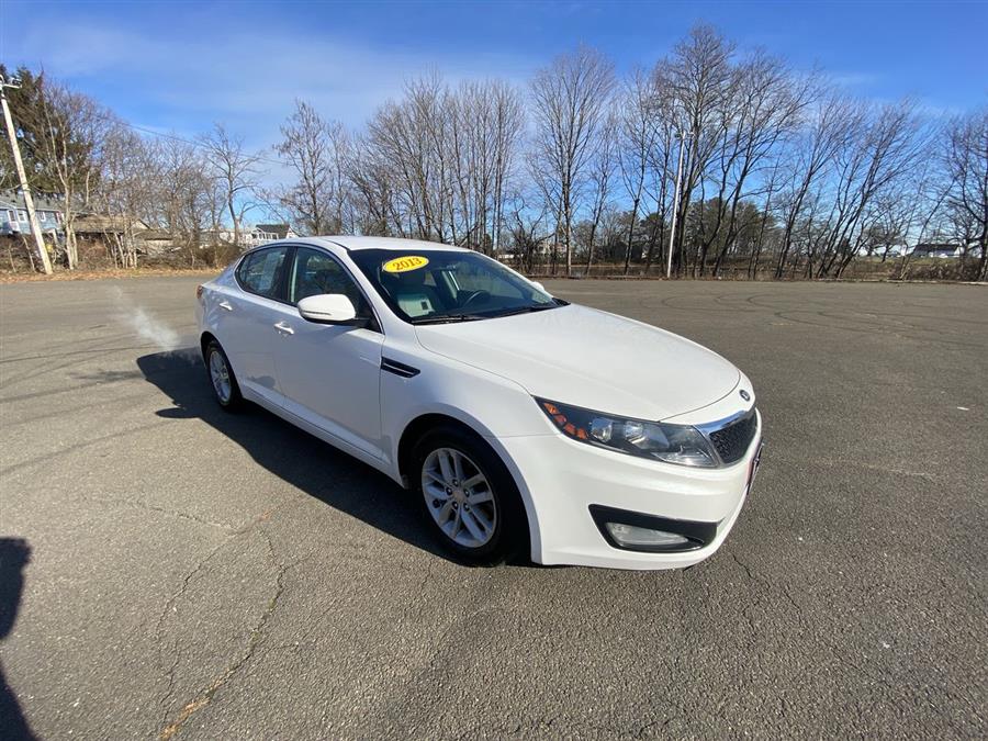 2013 Kia Optima 4dr Sdn LX, available for sale in Stratford, Connecticut | Wiz Leasing Inc. Stratford, Connecticut