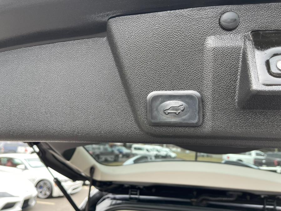 Used Buick Enclave AWD 4dr Leather 2015 | Mike And Tony Auto Sales, Inc. South Windsor, Connecticut Used Buick Enclave AWD 4dr Leather 2015 | Mike And Tony Auto Sales, Inc. South Windsor, Connecticut