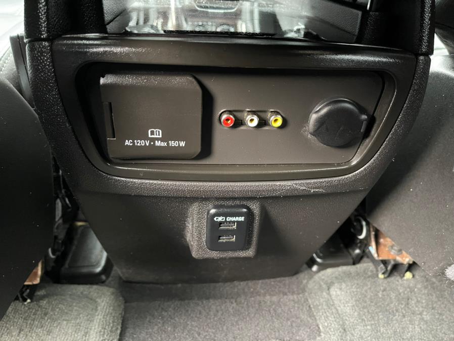 Used Buick Enclave AWD 4dr Leather 2015 | Mike And Tony Auto Sales, Inc. South Windsor, Connecticut Used Buick Enclave AWD 4dr Leather 2015 | Mike And Tony Auto Sales, Inc. South Windsor, Connecticut