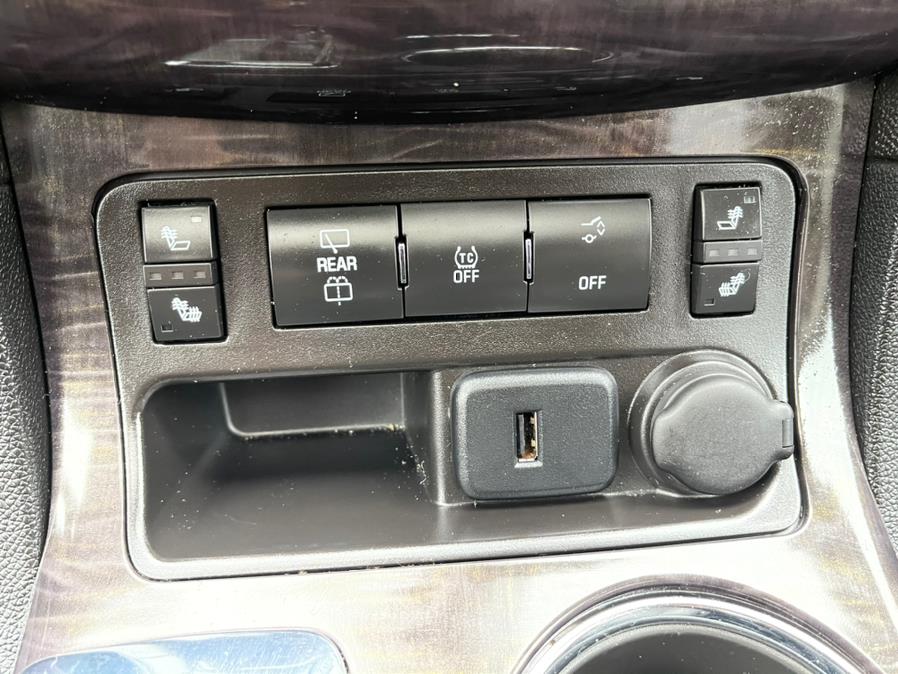 Used Buick Enclave AWD 4dr Leather 2015 | Mike And Tony Auto Sales, Inc. South Windsor, Connecticut Used Buick Enclave AWD 4dr Leather 2015 | Mike And Tony Auto Sales, Inc. South Windsor, Connecticut