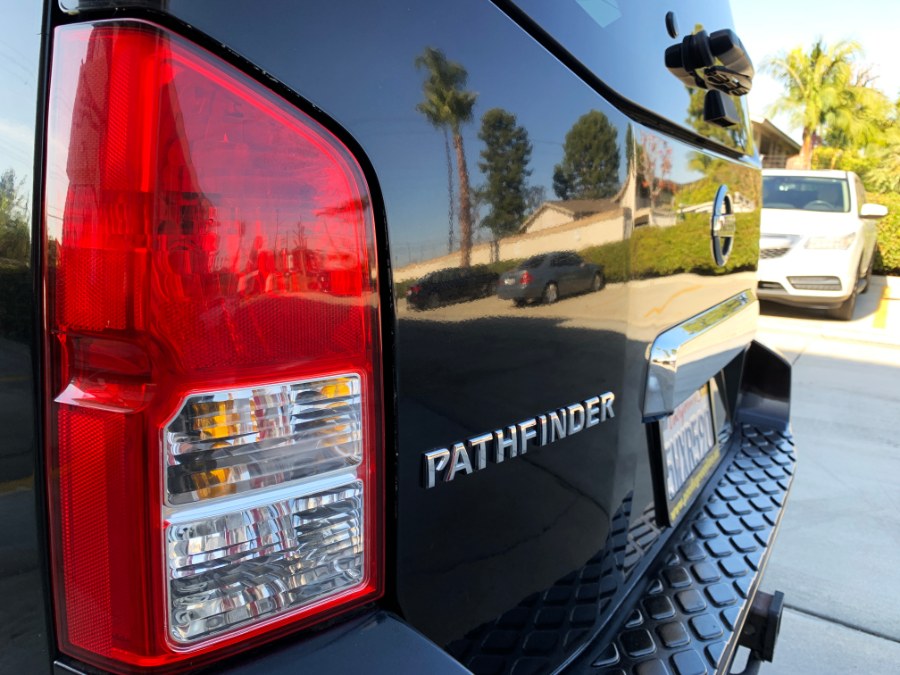 Used Nissan Pathfinder LE 2WD 2006 | Pacific Green Line. Stanton, California Used Nissan Pathfinder LE 2WD 2006 | Pacific Green Line. Stanton, California