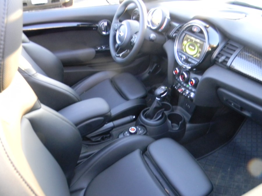 Used MINI Convertible Cooper S FWD 2018 | M&M Vehicles Inc dba Central Motors. Southborough, Massachusetts Used MINI Convertible Cooper S FWD 2018 | M&M Vehicles Inc dba Central Motors. Southborough, Massachusetts