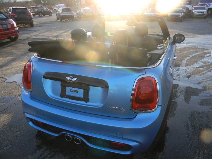 Used MINI Convertible Cooper S FWD 2018 | M&M Vehicles Inc dba Central Motors. Southborough, Massachusetts Used MINI Convertible Cooper S FWD 2018 | M&M Vehicles Inc dba Central Motors. Southborough, Massachusetts