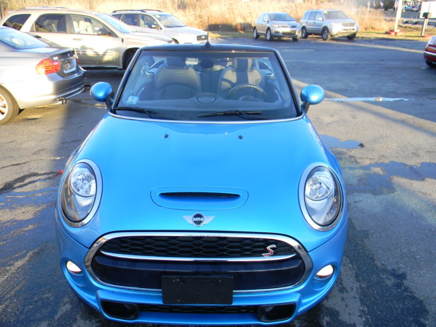 Used MINI Convertible Cooper S FWD 2018 | M&M Vehicles Inc dba Central Motors. Southborough, Massachusetts Used MINI Convertible Cooper S FWD 2018 | M&M Vehicles Inc dba Central Motors. Southborough, Massachusetts