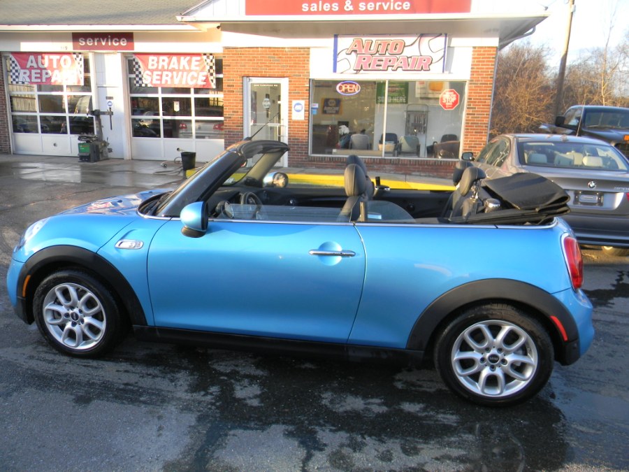 Mini Convertible 18 In Southborough Marlborough Framingham Boston Ma M M Vehicles Inc Dba Central Motors A3700