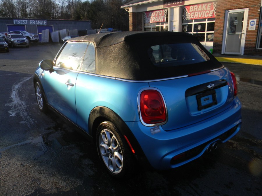 Used MINI Convertible Cooper S FWD 2018 | M&M Vehicles Inc dba Central Motors. Southborough, Massachusetts Used MINI Convertible Cooper S FWD 2018 | M&M Vehicles Inc dba Central Motors. Southborough, Massachusetts
