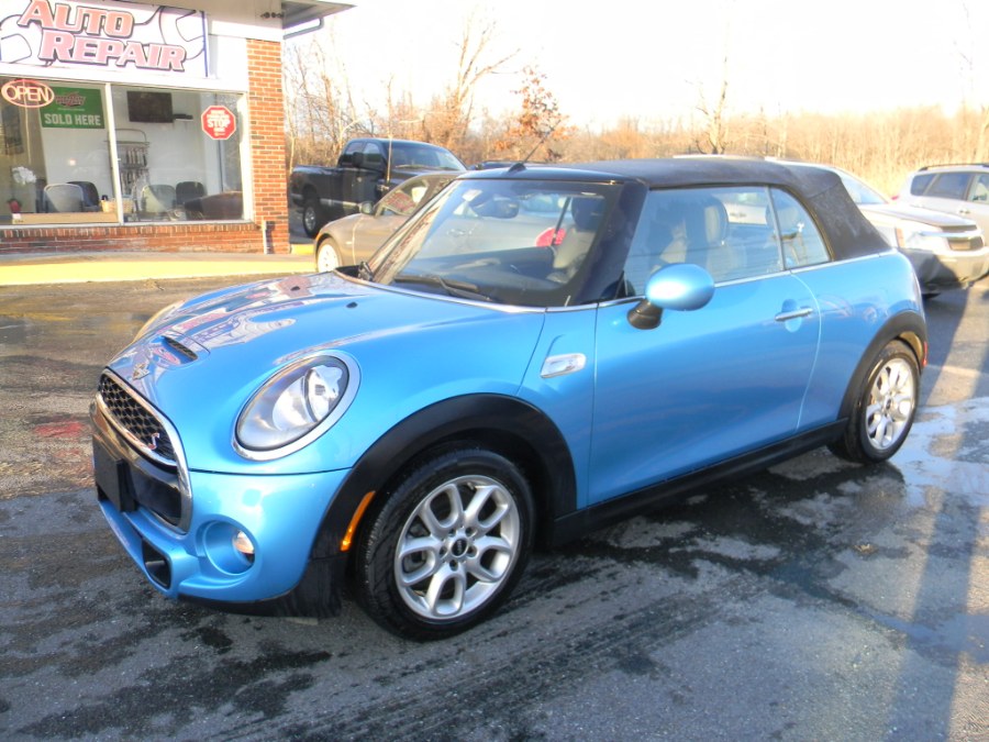 Used MINI Convertible Cooper S FWD 2018 | M&M Vehicles Inc dba Central Motors. Southborough, Massachusetts Used MINI Convertible Cooper S FWD 2018 | M&M Vehicles Inc dba Central Motors. Southborough, Massachusetts