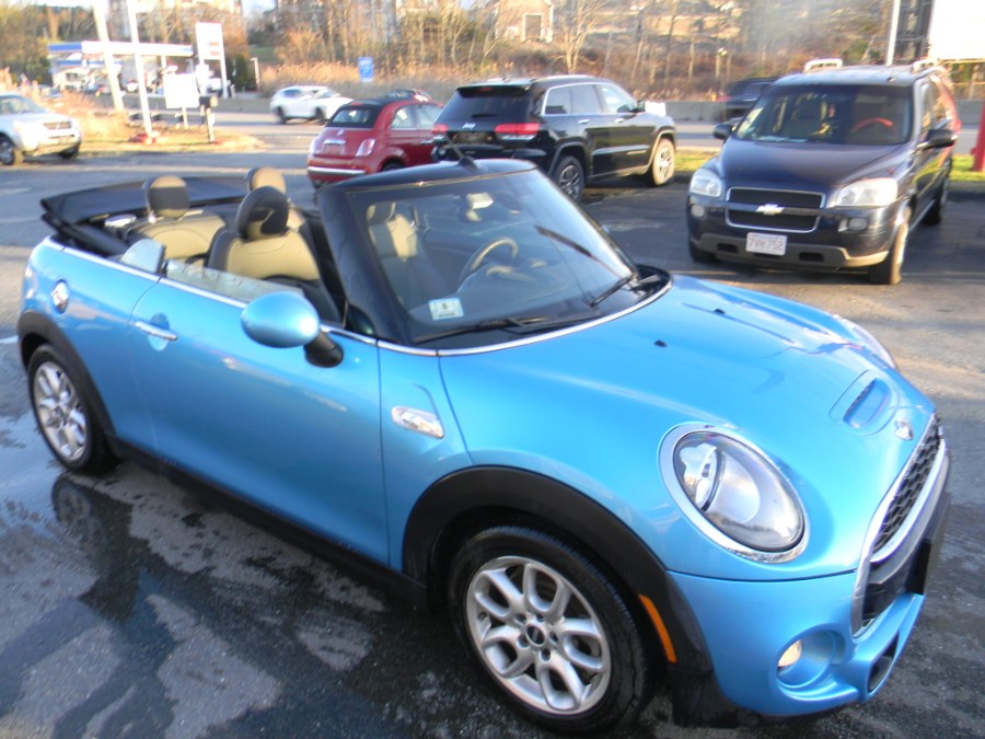 Used MINI Convertible Cooper S FWD 2018 | M&M Vehicles Inc dba Central Motors. Southborough, Massachusetts Used MINI Convertible Cooper S FWD 2018 | M&M Vehicles Inc dba Central Motors. Southborough, Massachusetts