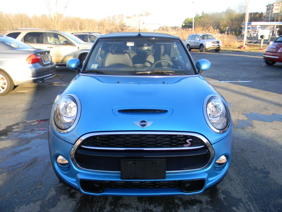 Used MINI Convertible Cooper S FWD 2018 | M&M Vehicles Inc dba Central Motors. Southborough, Massachusetts Used MINI Convertible Cooper S FWD 2018 | M&M Vehicles Inc dba Central Motors. Southborough, Massachusetts