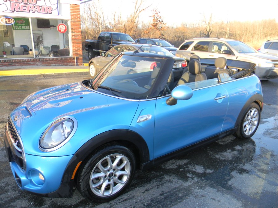 Used MINI Convertible Cooper S FWD 2018 | M&M Vehicles Inc dba Central Motors. Southborough, Massachusetts Used MINI Convertible Cooper S FWD 2018 | M&M Vehicles Inc dba Central Motors. Southborough, Massachusetts