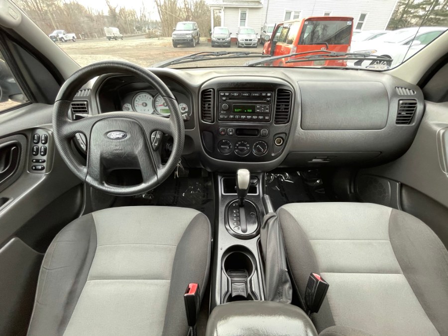 2007 Ford Escape 2WD 4dr I4 Auto XLS, available for sale in East Windsor, Connecticut | Toro Auto. East Windsor, Connecticut 2007 Ford Escape 2WD 4dr I4 Auto XLS, available for sale in East Windsor, Connecticut | Toro Auto. East Windsor, Connecticut